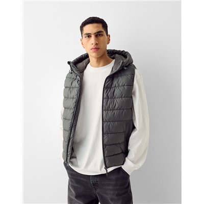 Lightweight puffer gilet with hood