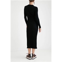 Vestido slim midi canalé