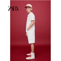 ZARA  😍 официальный сайт⚡️ ежегодно перед началом учебного года набирала эти футболки поло, как альтернативу рубашкам ( когда магазины 👕 у нас были открыты)     ✅Цвет: на фото     ✅Материал: хлопок