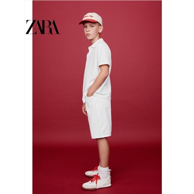 ZARA  😍 официальный сайт⚡️ ежегодно перед началом учебного года набирала эти футболки поло, как альтернативу рубашкам ( когда магазины 👕 у нас были открыты)     ✅Цвет: на фото     ✅Материал: хлопок