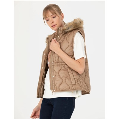 Camel Regular Fit Yelek