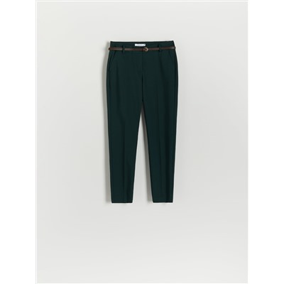Chinohose mit Gürtel