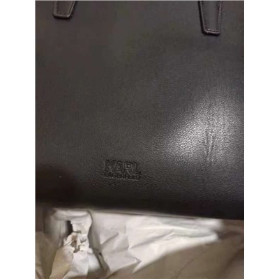 Женская сумка Karl Lagerfeld, экспортный магазин   Материал - коровья кожа