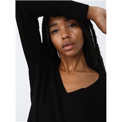 V-NECK SWEATER