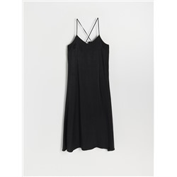 Kleid mit hohem Viskoseanteil