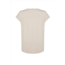 Vizon Boyfriend V Yaka Yırtmaçlı %100 Pamuk Örme T-Shirt TBBSS22BF0036