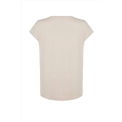 Vizon Boyfriend V Yaka Yırtmaçlı %100 Pamuk Örme T-Shirt TBBSS22BF0036