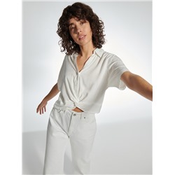 Bluse mit dekorativem Knotendetail