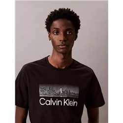 New Arrival Skyscraper Overlay Crewneck T-Shirt