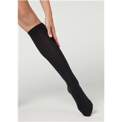 Lange Socken aus Wolle und Baumwolle