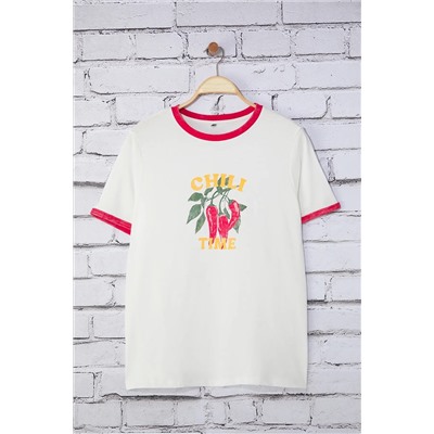 Kırmızı Boyfriend Fit Basklı Yıkamalı %100 Pamuk Büyük Beden Örme T-Shirt TBBSS25BF00055