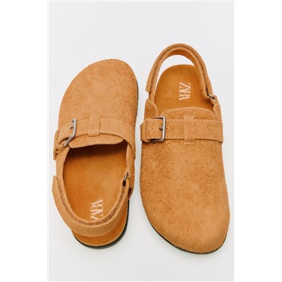 LEATHER CLOGS