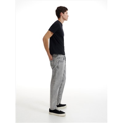 Jeans im Carrot-Fit mit kurzem Bein