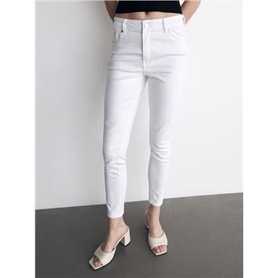 Push-up-Jeans im Slim-Fit