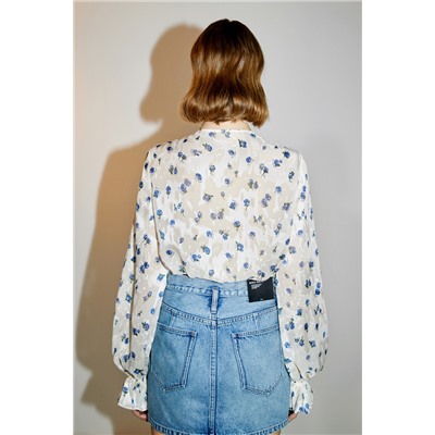 Blusa de flores Crudo y azul