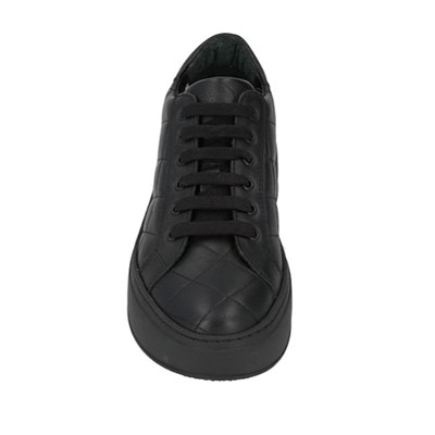 NILA & NILA Sneakers