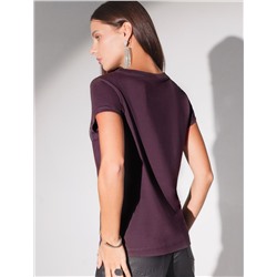 Нарядная футболка с блестящим принтом