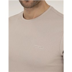 Bej Slim Fit Dokulu Bisiklet Yaka Tişört