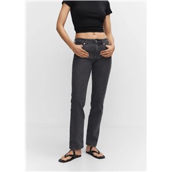 Jeans rectos tiro medio confort -  Mujer | MANGO OUTLET España