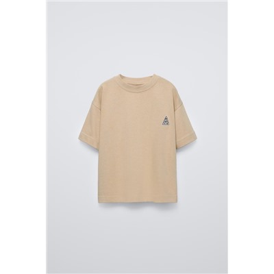 T-SHIRT WITH EMBROIDERED MOTIFS