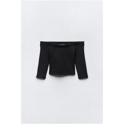 OFF-THE-SHOULDER CROP TOP