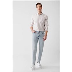 Avva Erkek Açık Mavi Eskitme Yıkamalı Esnek Slim Fit Dar Kesim Jean Pantolon E003512