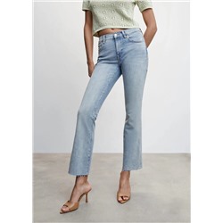 Jeans flare tiro bajo -  Mujer | MANGO OUTLET España
