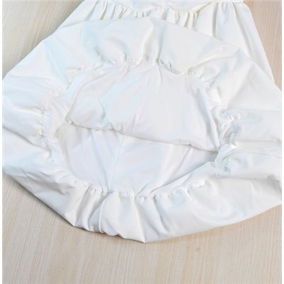 Платье с перекрещивающимися бретельками