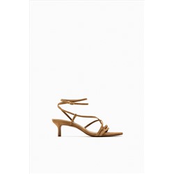 LEATHER STRAPPY SANDALS