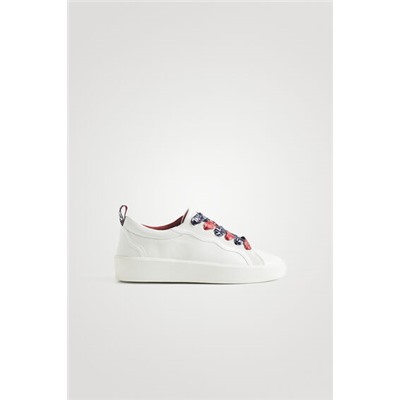Sneakers cordones doble estampado