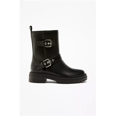 Ankle boots with double buckle