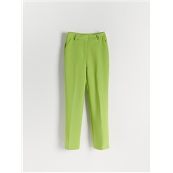 Hose mit Bügelfalten