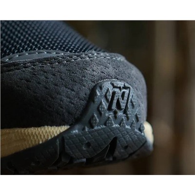 New Balanc*e 👟 мягкая и нежная текстура. Воловья кожа✔️ Подошва EVA, амортизирующая и нескользящая. Дизайн в ретро стиле.. унисекс. Отшиты на оригинальной фабрике N*B из остатков оригинальной ткани✔️ производство во Вьетнаме 🇻🇳 цена данной модели на оф сайте выше 16 000 😱