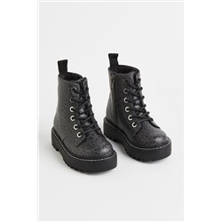 Boots mit warmem Futter