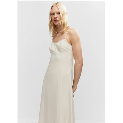 Vestido midi escotado
