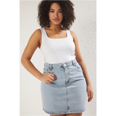 Beyaz Fitted/Vücuda Oturan Sırtı Detaylı Kare Yaka Çıtçıtlı Esnek Örme Body TBBSS25CS00002