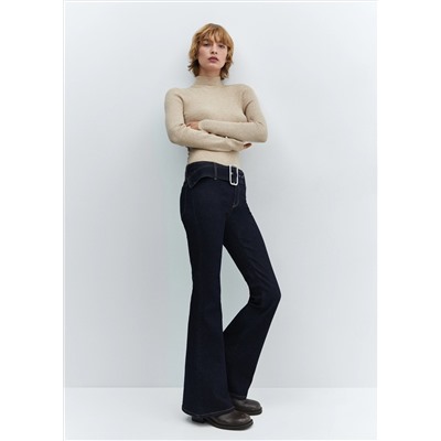 Jeans flare cinturón