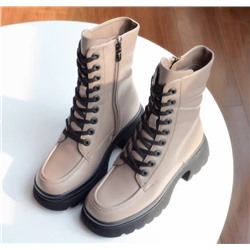 Ботинки «Мартин*с» из натуральной кожи на шнуровке