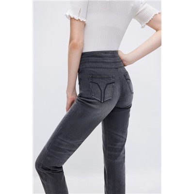 Vaquero slim fit de tiro alto 7/8 Negro