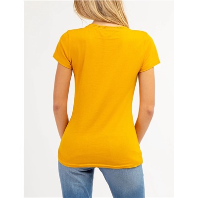 SCALLOP TRIM V-NECK T-SHIRT