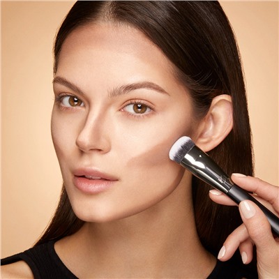 face 11 contouring brush