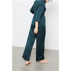 Зеленый комбинезон Amazone