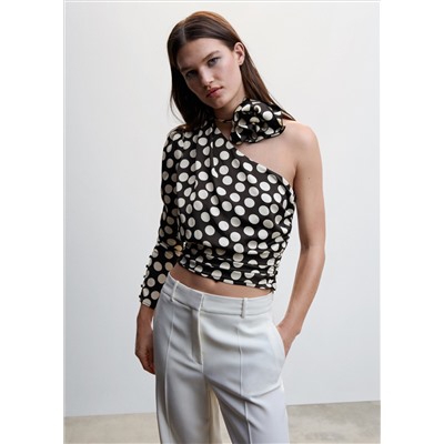 Blusa lunares aplique flor