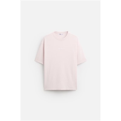 CAMISETA TEXTO BORDADO