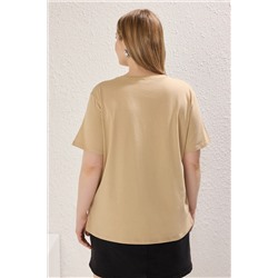 Bej  Oversize Animal Baskılı Cep etaylı %100 Pamuk Örme Büyük Beden T-shirt TBBSS24BF00059