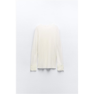TOP WITH SHIRT CUFFS AND BUTTONS