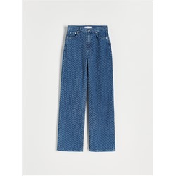 Jeans aus Strukturstoff