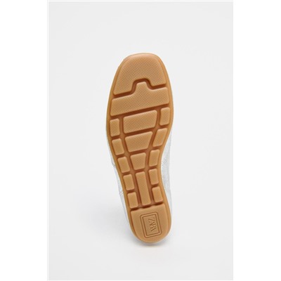 ZAPATILLAS DEPORTIVAS EFECTO METALIZADO