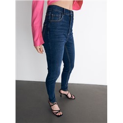 Slim-Jeans mit hoher Leibhöhe