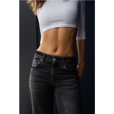 OFF-THE-SHOULDER CROP TOP
